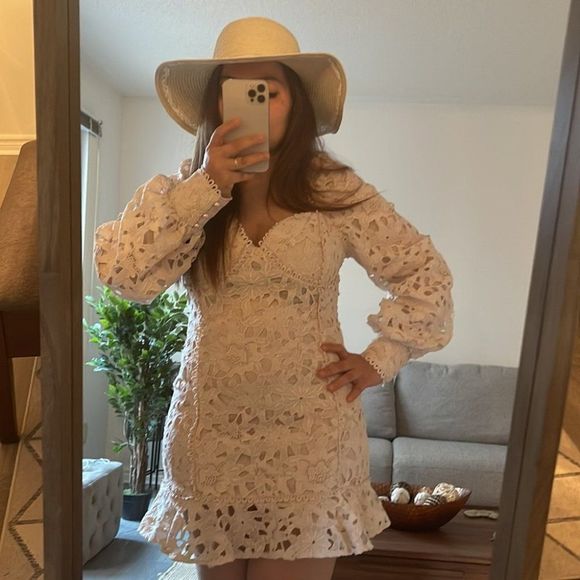 C1: Vintage style  ivory lace dress  from USA - Picture 2 of 6